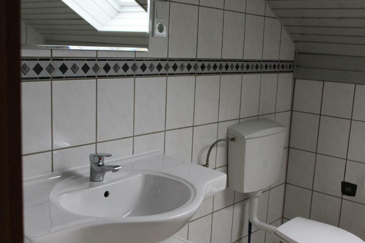 Gasthof Roessle Ochsenwang Bissingen an der Teck Exteriör bild
